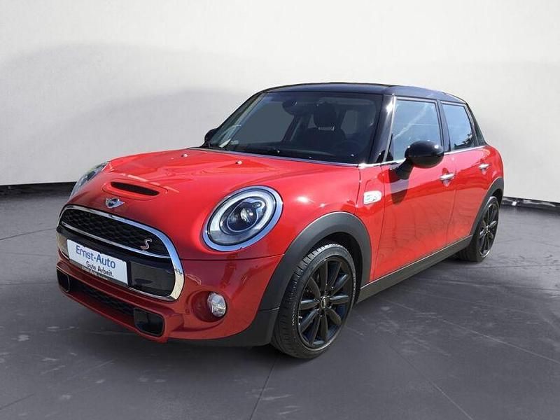 Rot Gebraucht 2017 Mini Cooper Kleinwagen | 17.550 € (Guter Preis) - Bild 1/3