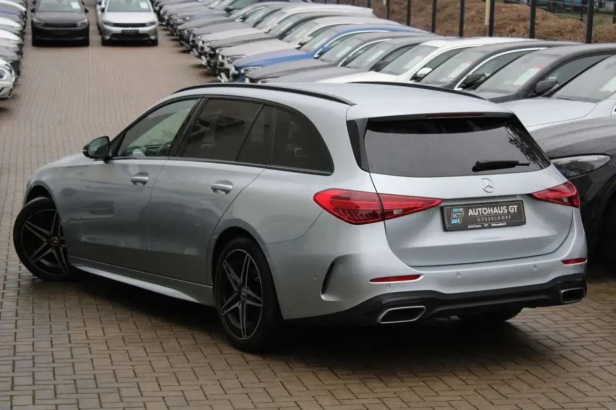 Gebraucht Mercedes C200 AMG 184 PS (135 kW) 2024 Hightech silber Kombi