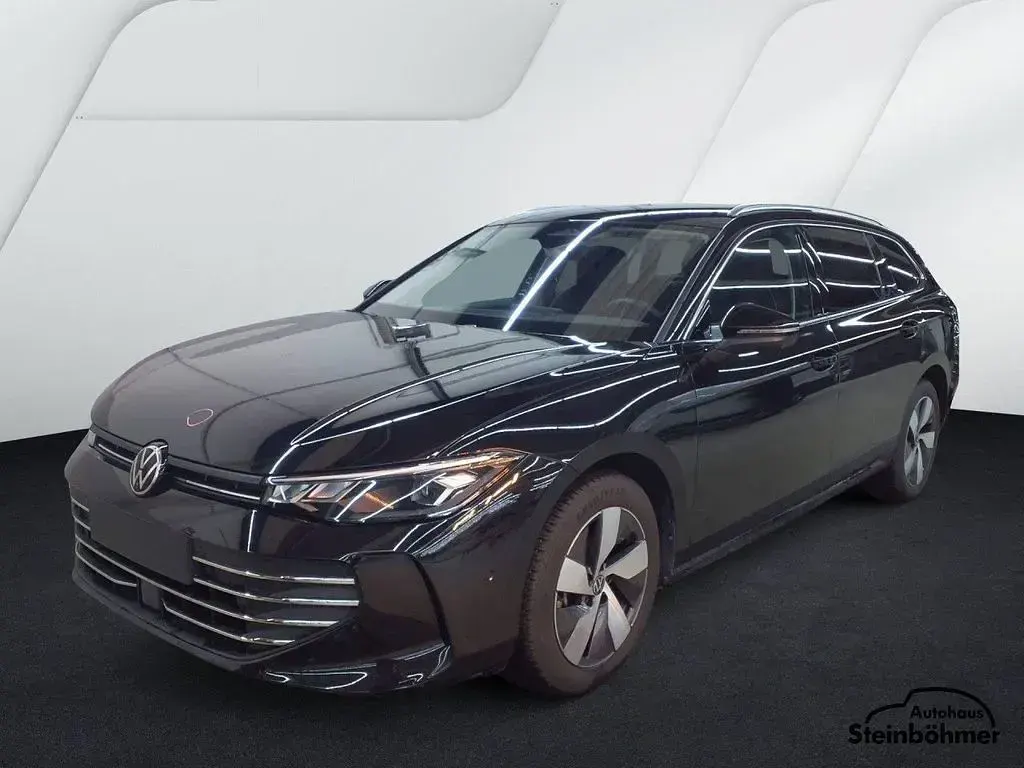 Usata VW Passat Business 150 CV (110 kW) 2025 Nero Station wagon
