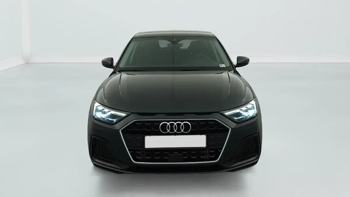 Gebraucht Audi A1 Advanced 95 PS (69 kW) 2023 Gris manhattan SUV