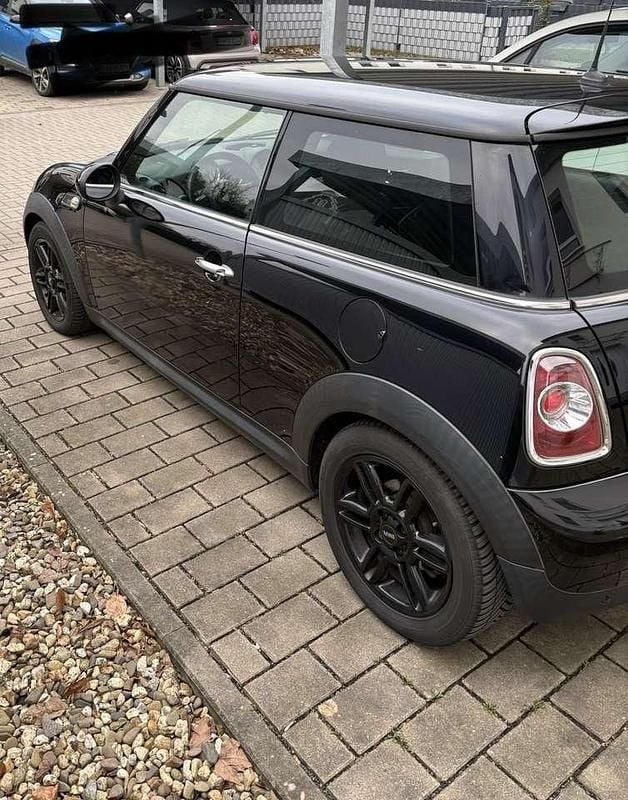 Gebraucht Mini Cooper 122 PS (89 kW) 2013 Schwarz Kleinwagen