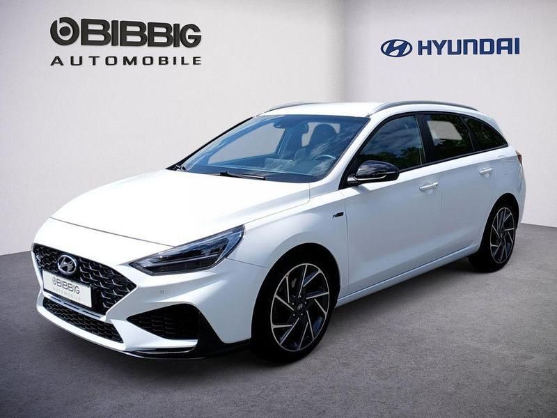 Weiß Gebraucht 2020 Hyundai i30 N Line Kombi | 20.490 € (Etwas zu teuer) - Bild 1/4