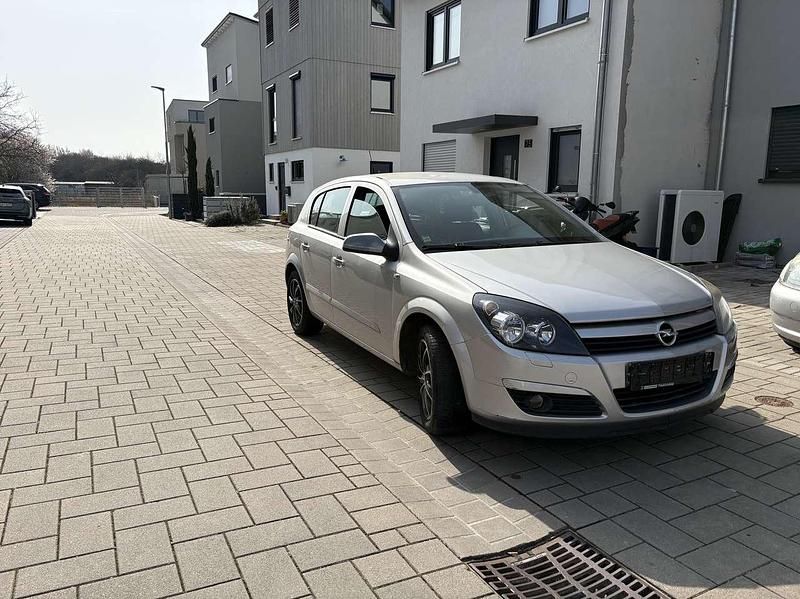 Gebraucht Opel Astra Edition 125 PS (91 kW) 2004 Limousine