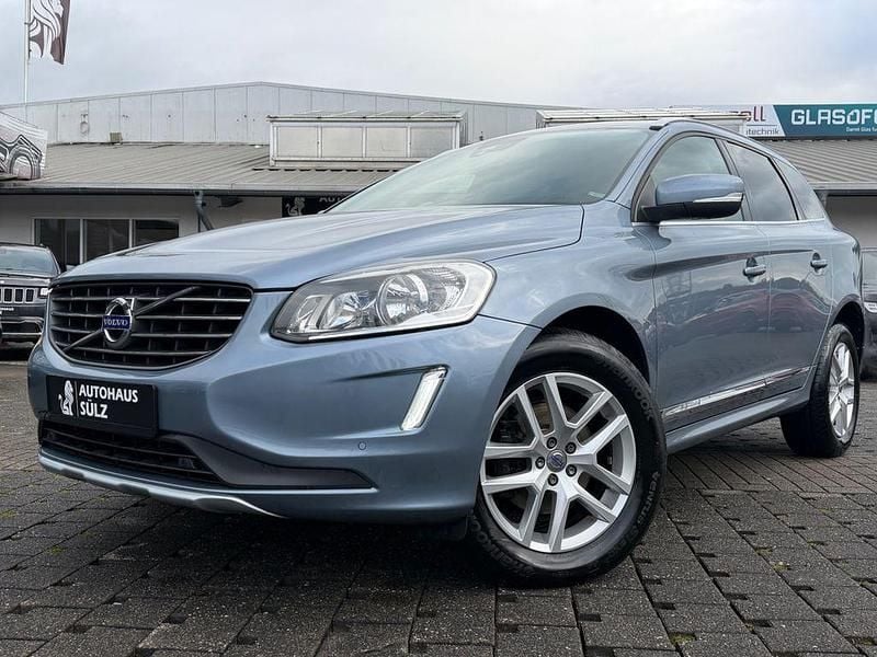 Gebraucht Volvo XC60 Summum 306 PS (225 kW) 2016 Mussel blue / metallic (metallic) SUV