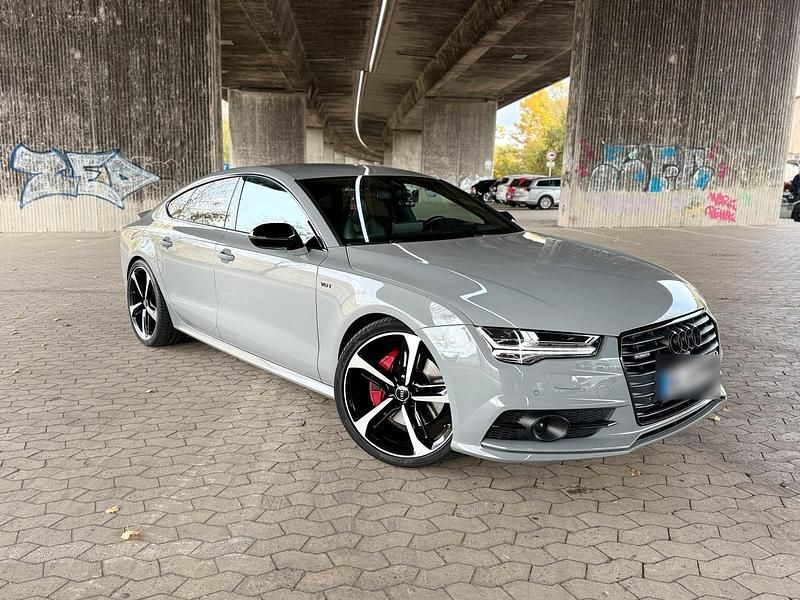 Grau Gebraucht 2016 Audi A7 Competition Kleinwagen | 34.500 € - Bild 1/4
