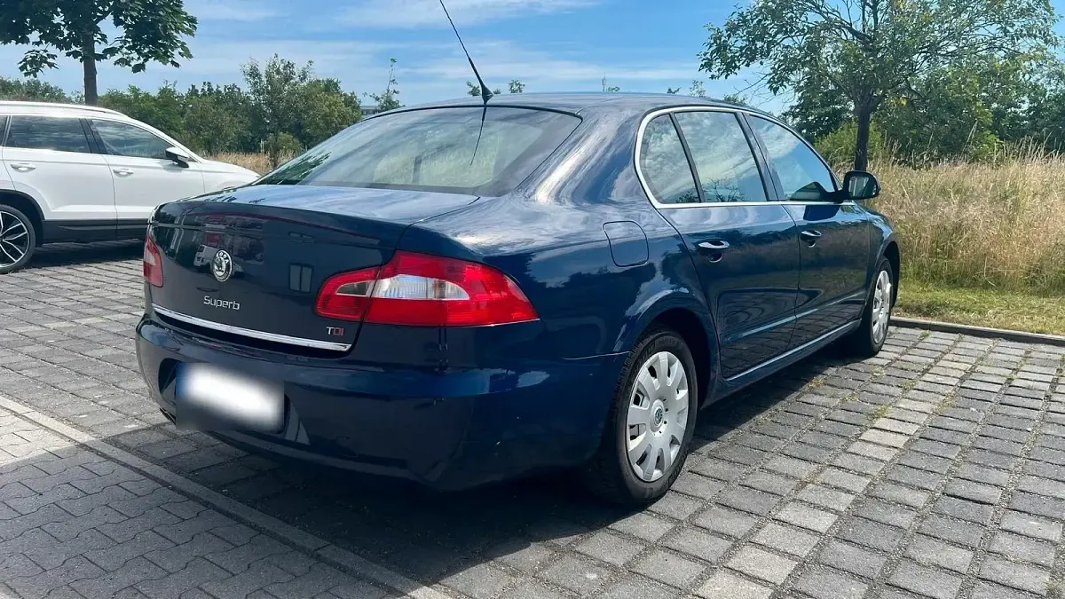 Gebraucht Skoda Superb 170 PS (125 kW) 2009 Blau Limousine