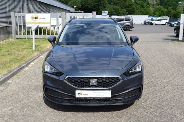 Grau Gebraucht 2021 Seat Leon ST Style Kombi | 19.789 € (Fairer Preis) - Bild 1/4