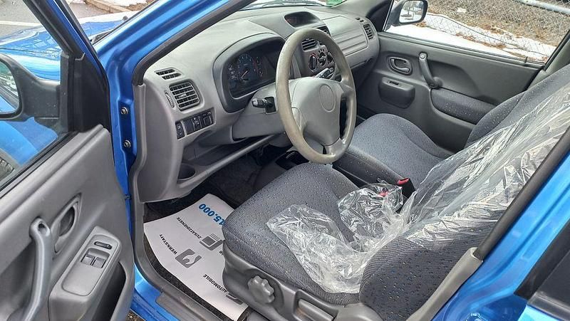 Gebraucht Suzuki Ignis Club 83 PS (61 kW) 2002 Blau Limousine