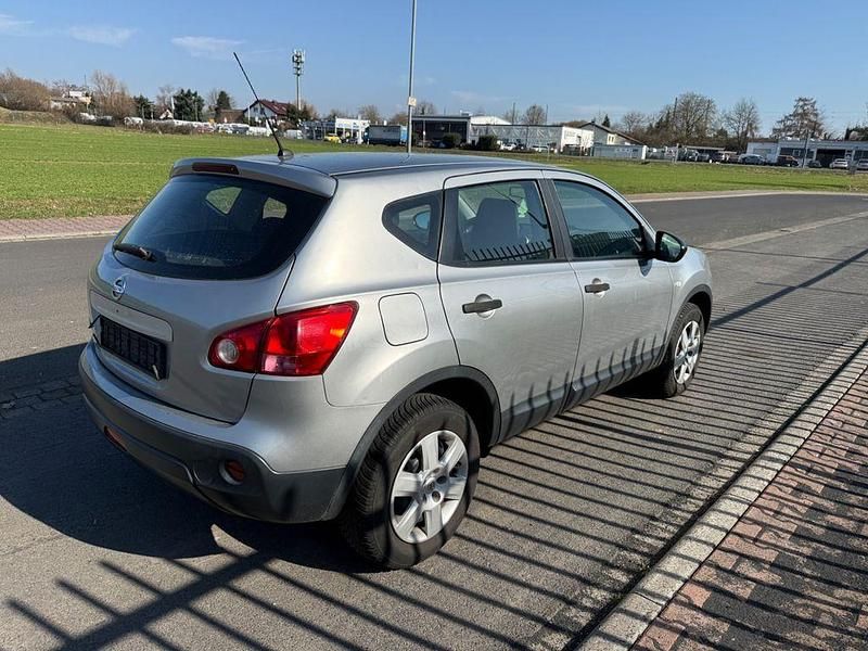 Gebraucht Nissan Qashqai Visia 114 PS (83 kW) 2008 Silber SUV