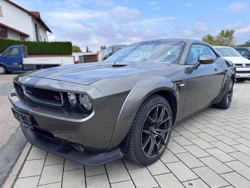 Grau Gebraucht 2010 Dodge Challenger Coupé | 19.990 € (Fairer Preis) - Bild 1/4