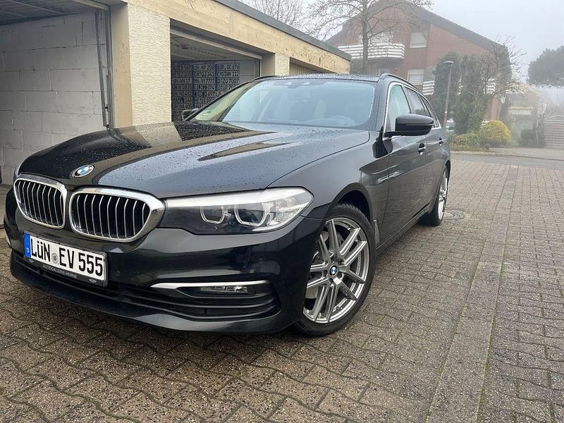 Schwarz Gebraucht 2019 BMW 540 Kombi | 22.999 € (Guter Preis) - Bild 1/4