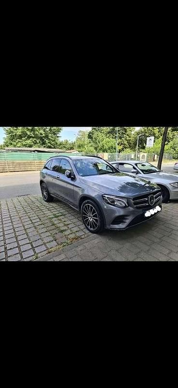 Gebraucht Mercedes GLC300 AMG line 245 PS (180 kW) 2018 SUV