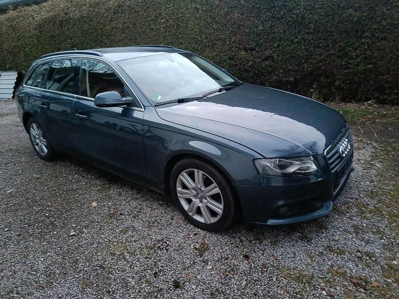 Gebraucht Audi A4 190 PS (139 kW) 2010 Andere farben Kombi