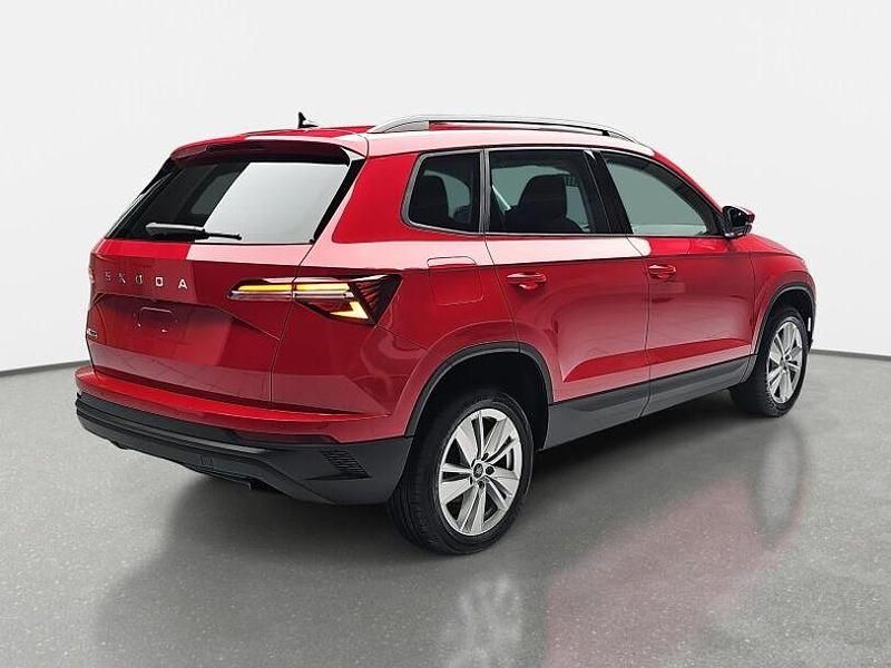 Neu Skoda Karoq Selection 150 PS (110 kW) 2025 Grau SUV