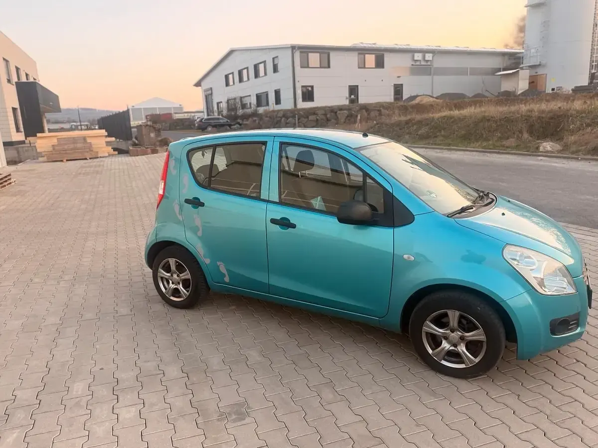 Gebraucht Suzuki Splash 65 PS (47 kW) 2009 Blau Kleinwagen