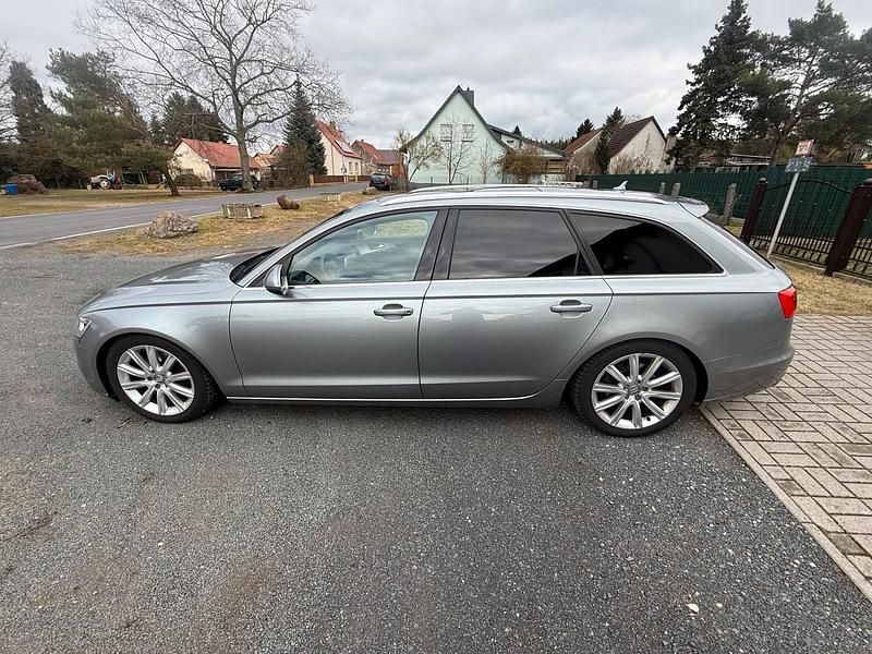 Gebraucht Audi A6 204 PS (150 kW) 2011 Grau Kombi