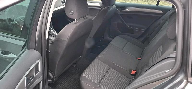 Gebraucht VW Golf VII 116 PS (85 kW) 2018 Grau Kombi