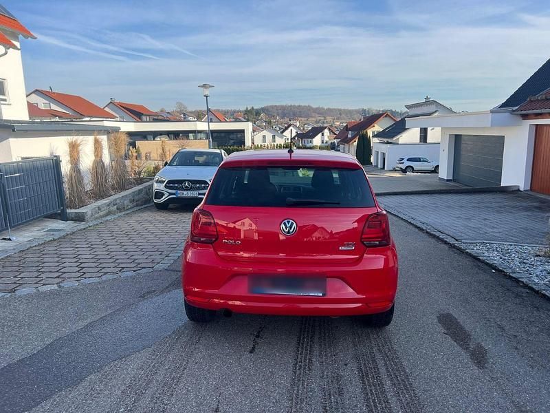 Gebraucht VW Polo Allstar 90 PS (66 kW) 2016 Rot Kleinwagen