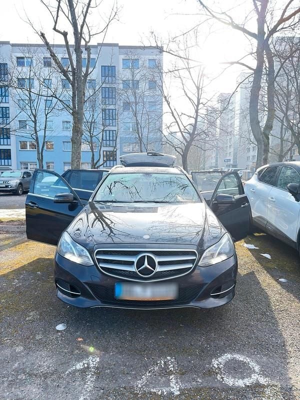 Gebraucht Mercedes E200 136 PS (100 kW) 2016 Schwarz Kombi