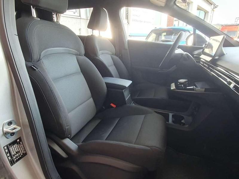 Gebraucht MG MG4 EV 125 kW (170 PS) 2023 Silber, medal silver Kleinwagen