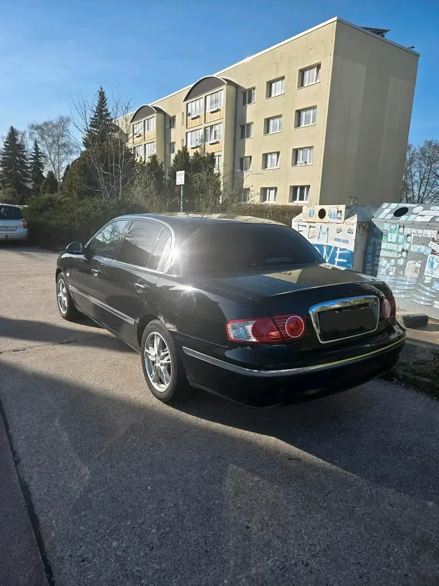 Gebraucht Kia Opirus 198 PS (145 kW) 2004 Schwarz Limousine