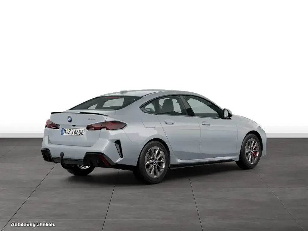 Gebraucht BMW 220 156 PS (114 kW) 2025 Brooklyn grau metallic Coupé