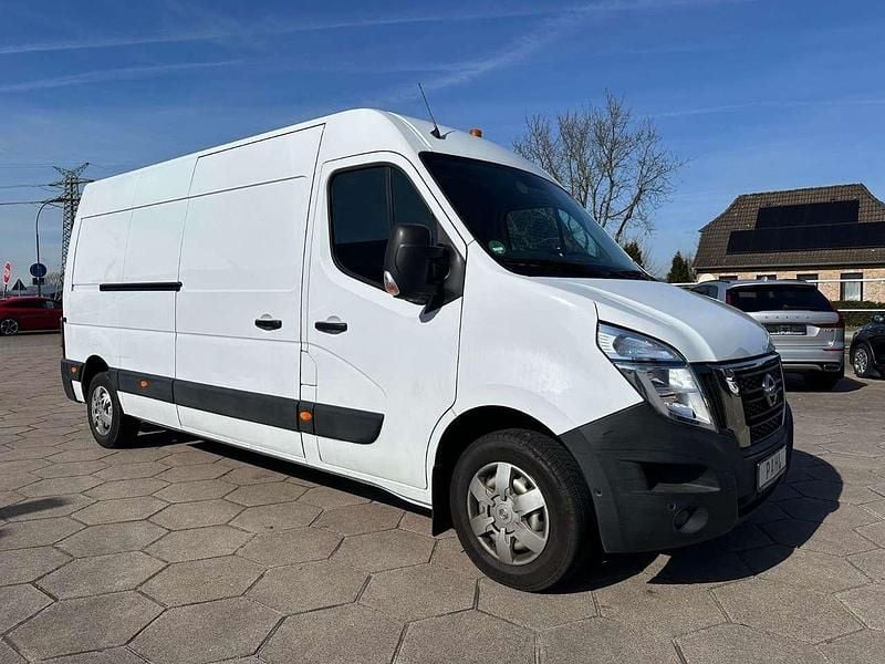 Gebraucht Nissan Interstar N-Connecta 150 PS (110 kW) 2022 Polar white Van