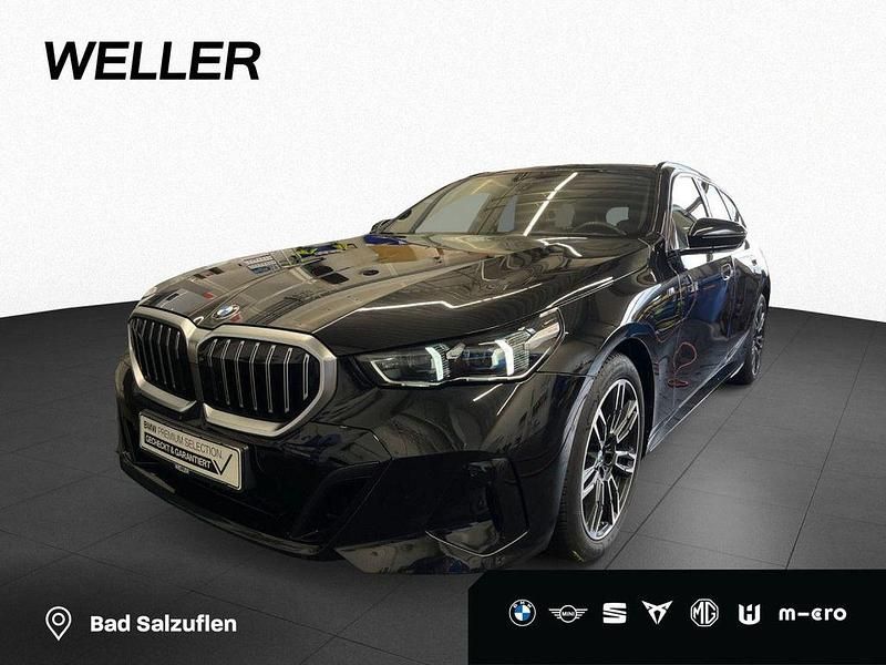 Black sapphire (schwarz) Gebraucht 2024 BMW 520 M Sport Kombi | 51.370 € (Superpreis) - Bild 1/4