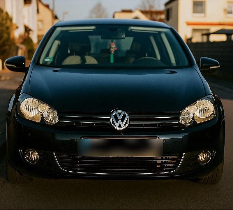 Schwarz Gebraucht 2012 VW Golf VI Style Kleinwagen | 6.390 € (Fairer Preis) - Bild 1/4