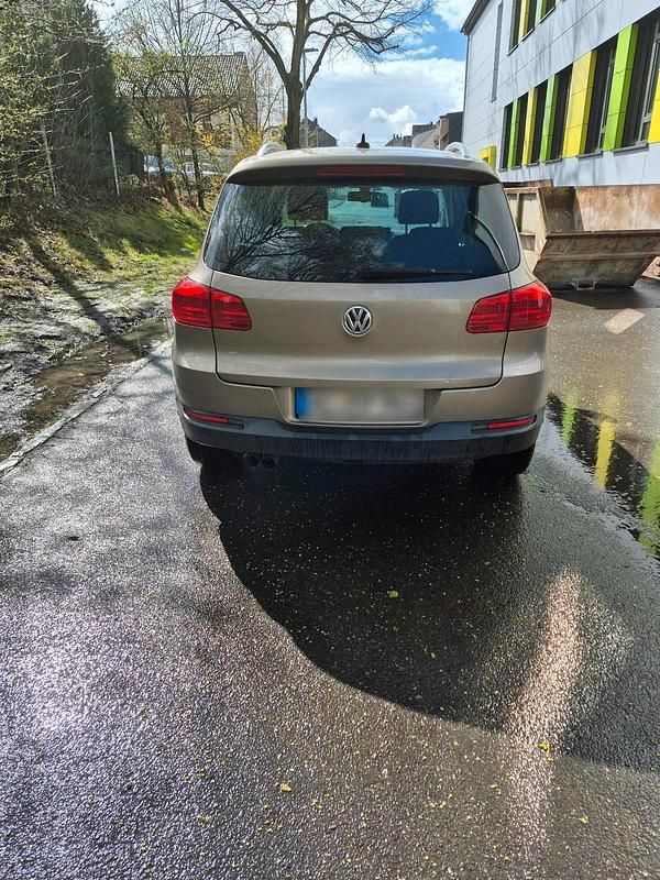 Gebraucht VW Tiguan 140 PS (102 kW) 2012 Beige SUV