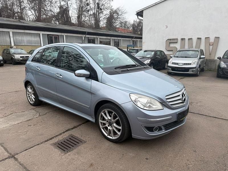 Gebraucht Mercedes B200 136 PS (100 kW) 2008 Blau Van / Kleinbus