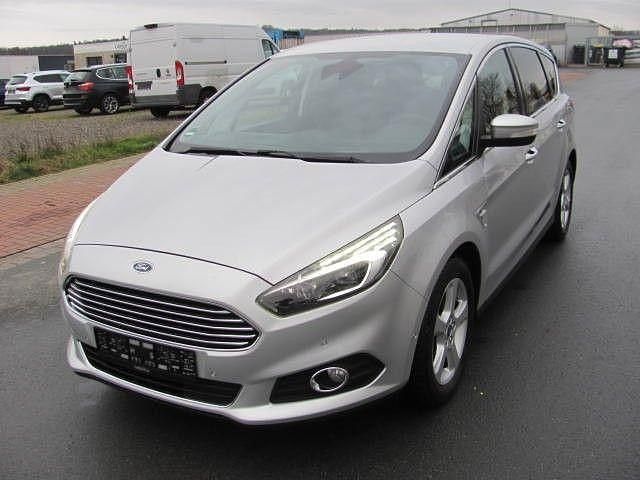 Gebraucht Ford S-MAX Titanium 179 PS (131 kW) 2016 Silber Van / Kleinbus