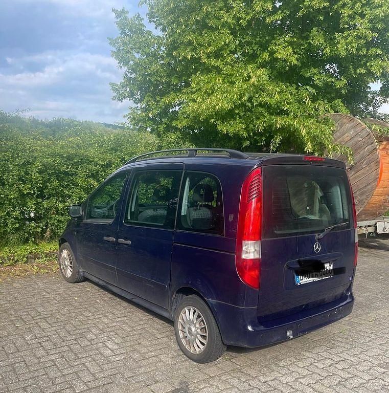 Blau Gebraucht 2002 Mercedes Vaneo Van / Kleinbus | 2.300 € (Fairer Preis) - Bild 1/4