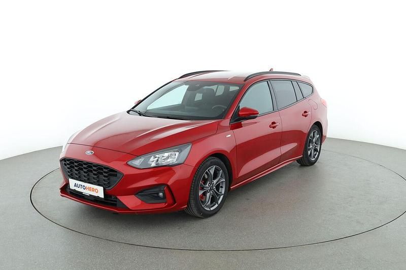 Rot Gebraucht 2021 Ford Focus ST-Line X Kombi | 17.380 € - Bild 1/3