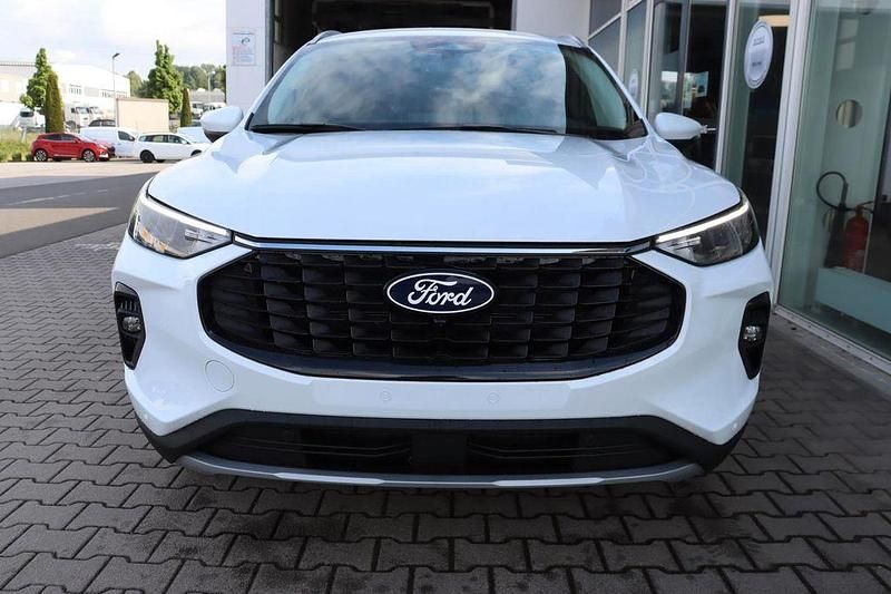 Gebraucht Ford Kuga Titanium 242 PS (177 kW) 2025 Frozen white SUV