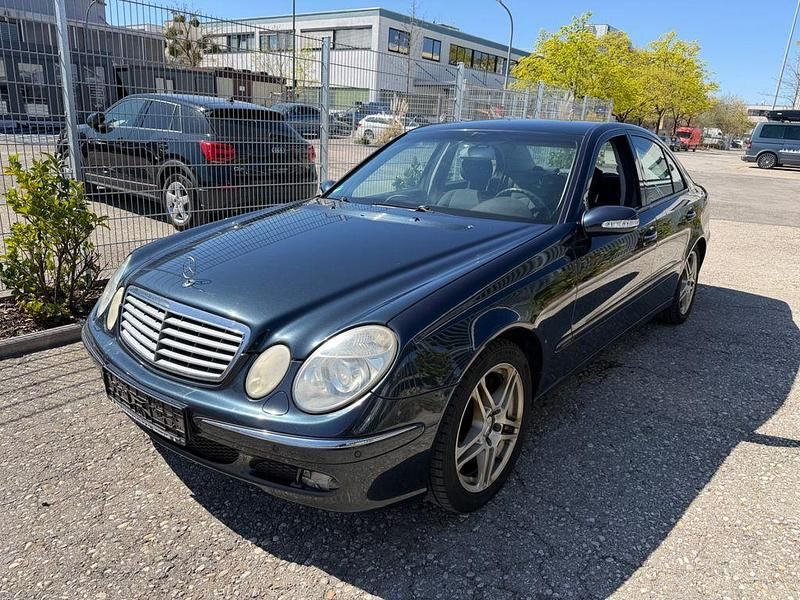 Gebraucht Mercedes E240 Elegance 177 PS (130 kW) 2002 Grau Limousine