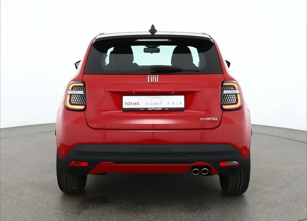 Neu Fiat 600 145 PS (106 kW) 2026 Rot SUV