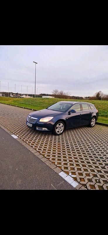 Blau Gebraucht 2010 Opel Insignia Kombi | 4.000 € (Superpreis) - Bild 1/4