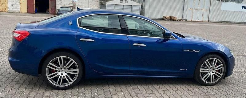 Gebraucht Maserati GranSport 349 PS (256 kW) 2018 Blau Limousine