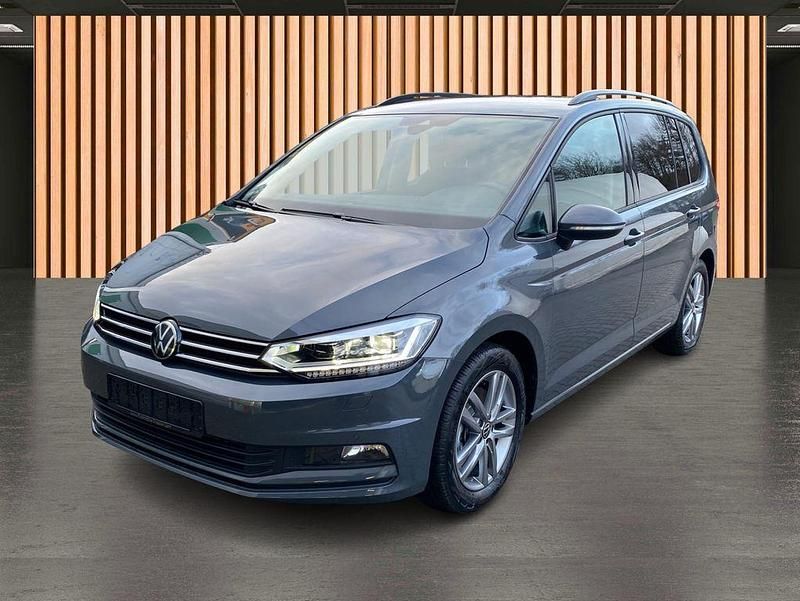 Gebraucht VW Touran 150 PS (110 kW) 2025 Grau Van / Kleinbus