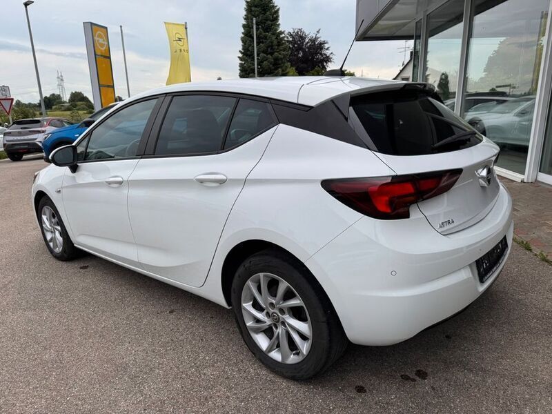 Gebraucht Opel Astra 122 PS (89 kW) 2019 Weiß Limousine