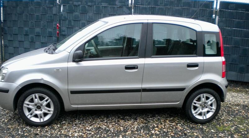 Używany Fiat Panda 54 KM (39 kW) 2003 Srebrny Hatchback