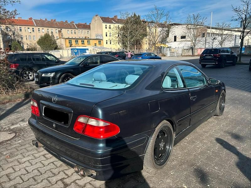 Gebraucht Mercedes CLK230 193 PS (141 kW) 2000 Blau Coupé