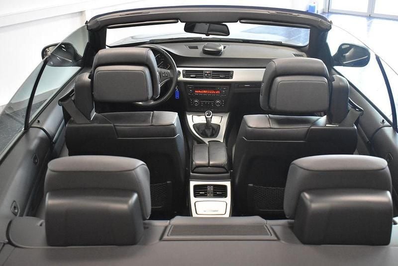 Blau Gebraucht 2010 BMW 318 Cabriolet Comfort Edition Cabrio | 11.470 € (Guter Preis) - Bild 1/4