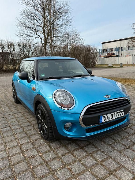Gebraucht Mini ONE 102 PS (75 kW) 2017 Blau Kleinwagen