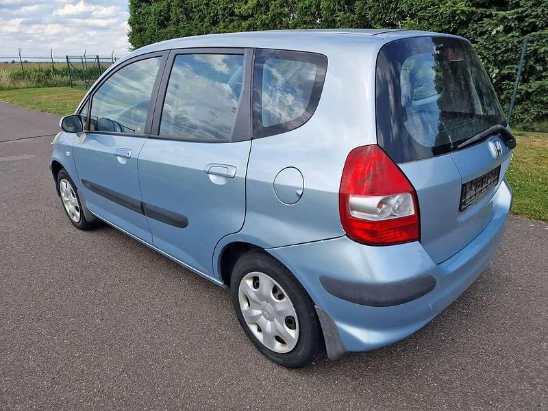 Gebraucht Honda Jazz 77 PS (56 kW) 2006 Blau Kleinwagen