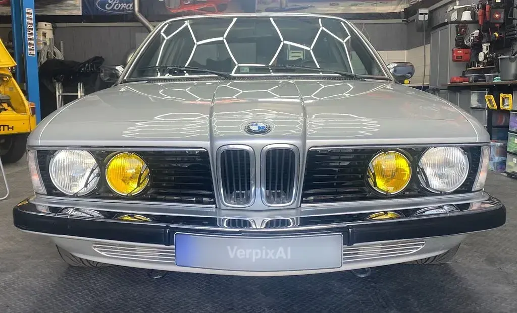 Gebraucht BMW 730 184 PS (135 kW) 1979 Grau Limousine
