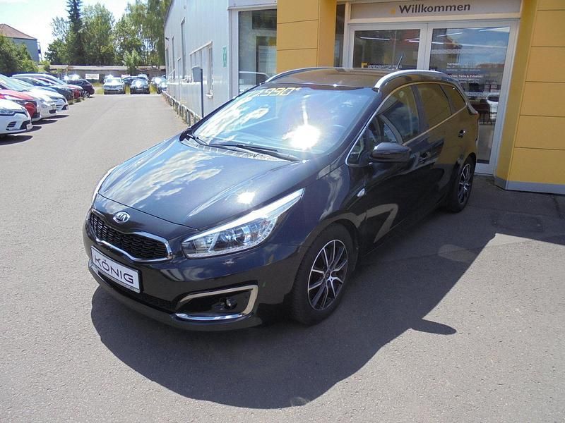 Schwarz Gebraucht 2016 Kia Ceed DREAM-TEAM Edition Limousine | 11.997 € (Teuer) - Bild 1/4