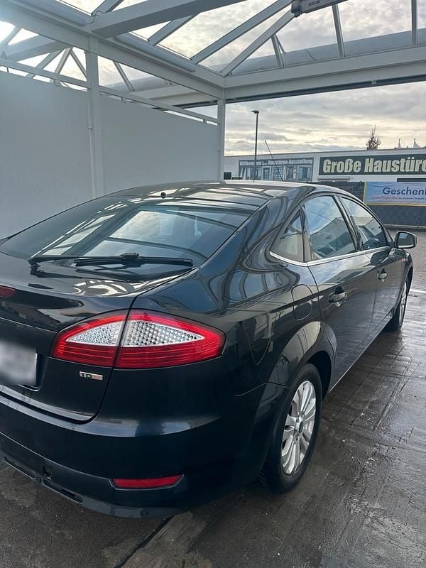 Schwarz Gebraucht 2009 Ford Mondeo Limousine | 2.400 € (Fairer Preis) - Bild 1/4