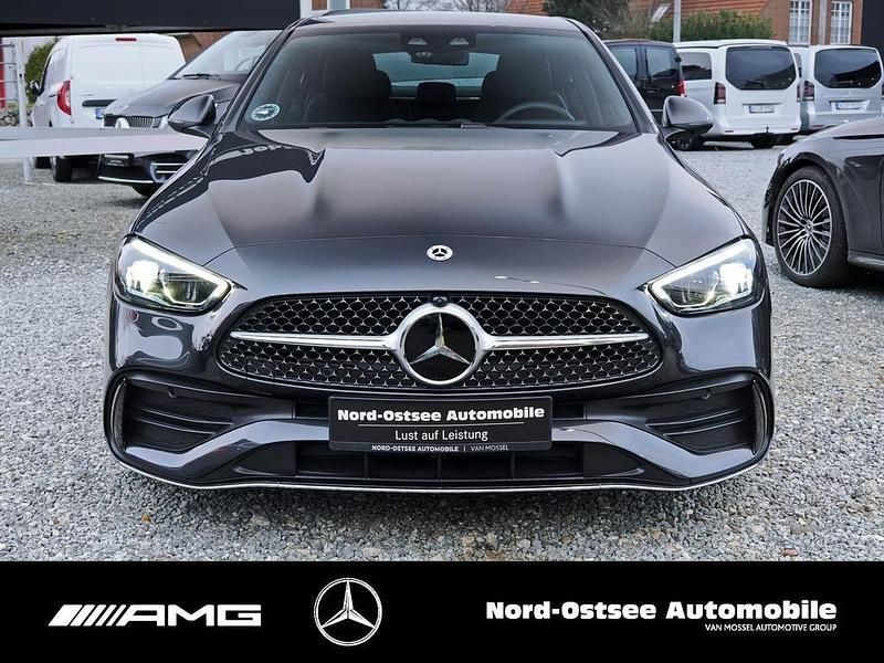 Gebraucht Mercedes C300 AMG 265 PS (194 kW) 2025 Metalliclack graphitgrau Limousine